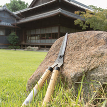 Load image into Gallery viewer, Wazakura Premium Mini Grass Shears - Handmade Japanese Shears