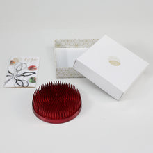 Laden Sie das Bild in den Galerie-Viewer, Red Round Brass Ikebana Kenzan Flower Pin Frog