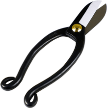 Load image into Gallery viewer, Ikenobo floral scissor with blades slighly open