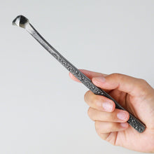 Load image into Gallery viewer, Triangular Blade Bonsai Chisel 7.24" (184 mm) - Wazakura Japan