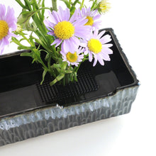 Load image into Gallery viewer, 3.2 x 2.2" (83x58mm) Long Rectangular Black Ikebana Kenzan - Wazakura Japan
