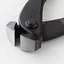 Load image into Gallery viewer, Hand Forged Kuikiri End-Cutting Nipper Pliers 8.25"(210mm) - Wazakura Japan