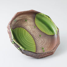 Load image into Gallery viewer, [ Minoyaki Series ] Lily Pad Round Ikebana Flower Vase 9.45"
