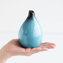 Load image into Gallery viewer, Minoyaki Ceramic Ikebana Drop Shaped Sky Blue Vase
