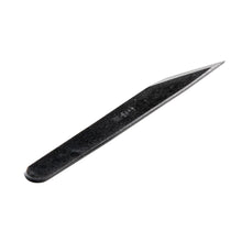 Laden Sie das Bild in den Galerie-Viewer, Wazakura Kiridashi Knife - Japanese Marking &amp; Woodworking Knife (18mm)
