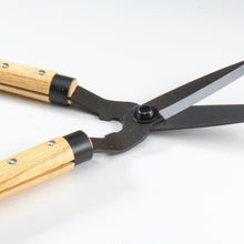 Load image into Gallery viewer, Wazakura Premium Mini Grass Shears - Handmade Japanese Shears
