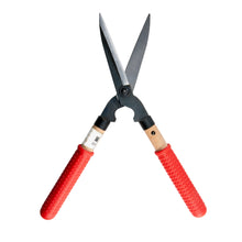 Laden Sie das Bild in den Galerie-Viewer, Wazakura Japan Premium Mini Hedge Shears - Handmade Japanese Pruning Shears
