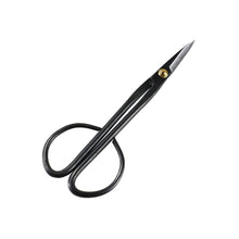 Laden Sie das Bild in den Galerie-Viewer, Twig Scissors on white background
