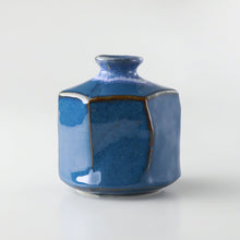 Load image into Gallery viewer, [Minoyaki Series] Small Ikebana Vase Hexagon Shaped Blue - Wazakura Japan
