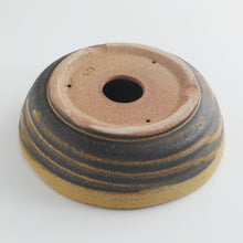 Load image into Gallery viewer, [ Shigaraki Series ] Sand Brown Stripe Glazed Bonsai Pot 8.2" (210 mm) - Wazakura Japan
