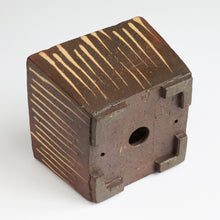 Load image into Gallery viewer, [ Tokoname Series ] Striped Square Bonsai Pot 4.1"(105mm) - Wazakura Japan
