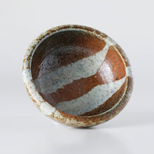 Load image into Gallery viewer, [ Minoyaki Series ] Small Ikebana Vase Round 5"(128mm) White Stripe and Terracotta - Wazakura Japan
