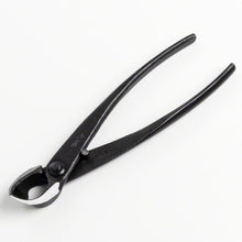 Load image into Gallery viewer, 2PCS Japanese Bonsai Essential Tool Set [ Ashinaga Long Scissors + Concave Cutter ] - Wazakura Japan
