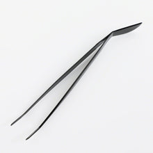Load image into Gallery viewer, Black Coated Bonsai Curved Tip Tweezer with Spatula 8.6"(220mm) - Wazakura Japan
