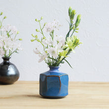 Load image into Gallery viewer, [Minoyaki Series] Small Ikebana Vase Hexagon Shaped Blue - Wazakura Japan
