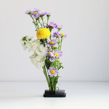 Load image into Gallery viewer, 3.2 x 2.2" (83x58mm) Long Rectangular Black Ikebana Kenzan - Wazakura Japan
