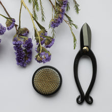 Load image into Gallery viewer, 2PCS Japanese Ikebana Essential Tool Set [ Ikenobo Scissors + Round Brass Kenzan] - Wazakura Japan
