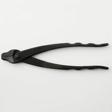 Load image into Gallery viewer, horizontal view of the pliers
